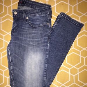 Levi's 528 Curvy Cut 7 Skinny